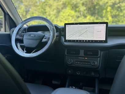 New 2025 Ford Maverick Lariat w/ Black Appearance Package