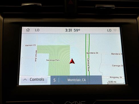 Used 2020 Ford Fusion SE image 9