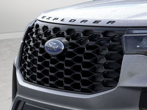 New 2026 Ford Explorer ST-Line w/ ST-Line Street Pack AWD/4WD image 17