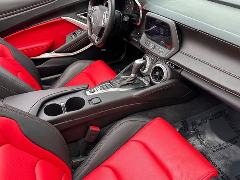 Used 2022 Chevrolet Camaro SS image 18