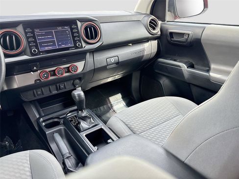 Used 2020 Toyota Tacoma SR w/ SR Convenience Package RWD image 21