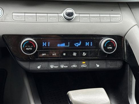 Used 2023 Hyundai Elantra SEL w/ Convenience Package image 23