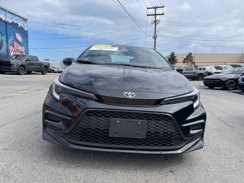 Used 2024 Toyota Corolla SE w/ SE Premium Package FWD image 5