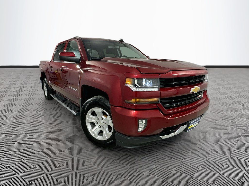 Used 2018 Chevrolet Silverado 1500 LT w/ All Star Edition AWD/4WD image 33