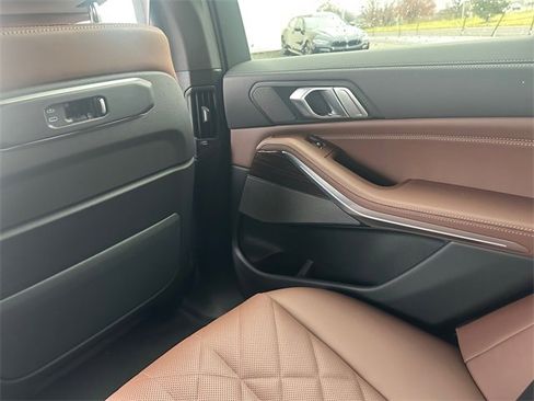 New 2026 BMW X5 xDrive40i w/ Climate Comfort Package image 22