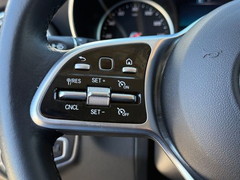 Used 2022 Mercedes-Benz GLC 300 image 32