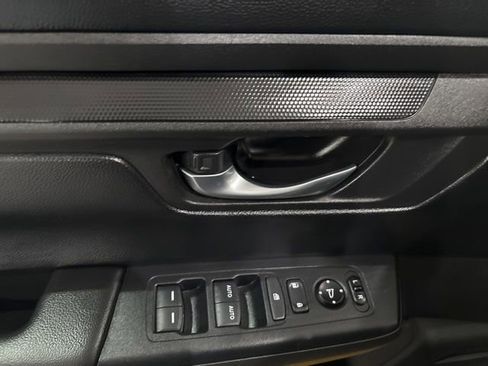 Used 2023 Honda CR-V EX image 11