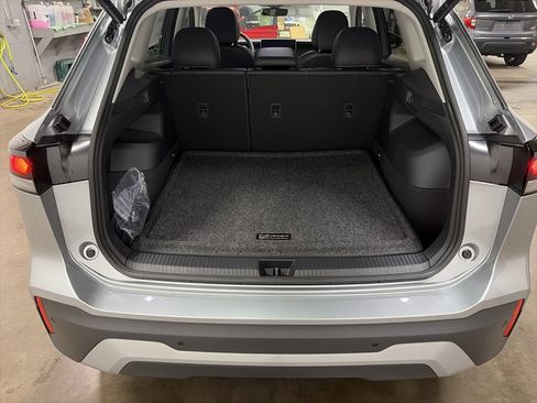 New 2026 Volkswagen Tiguan SE image 26