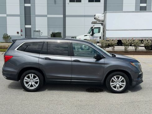Used 2016 Honda Pilot LX image 4