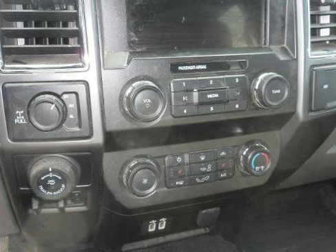 Used 2020 Ford F150 XLT w/ Equipment Group 302A Luxury image 13