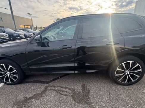 Used 2024 Volvo XC60 B5 Plus w/ Climate Package AWD/4WD image 8