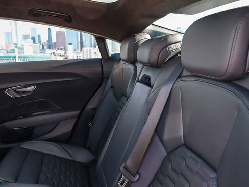 Used 2025 Audi RS e-tron GT performance w/ 21" Wheel Package image 24