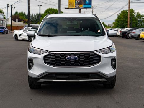 Used 2025 Ford Escape ST-Line Select AWD/4WD image 3