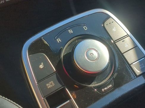 Used 2021 Kia Niro EX w/ Cold Weather Package image 15