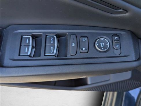 Used 2023 Honda Accord EX image 9