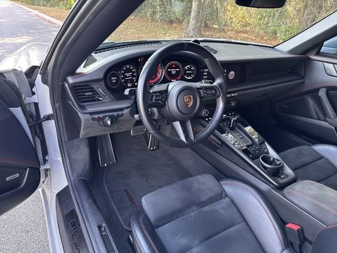 Used 2022 Porsche 911 Carrera GTS image 12