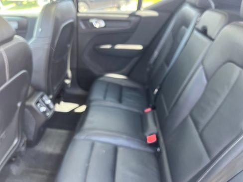 Used 2023 Volvo XC40 B5 Plus AWD/4WD image 25