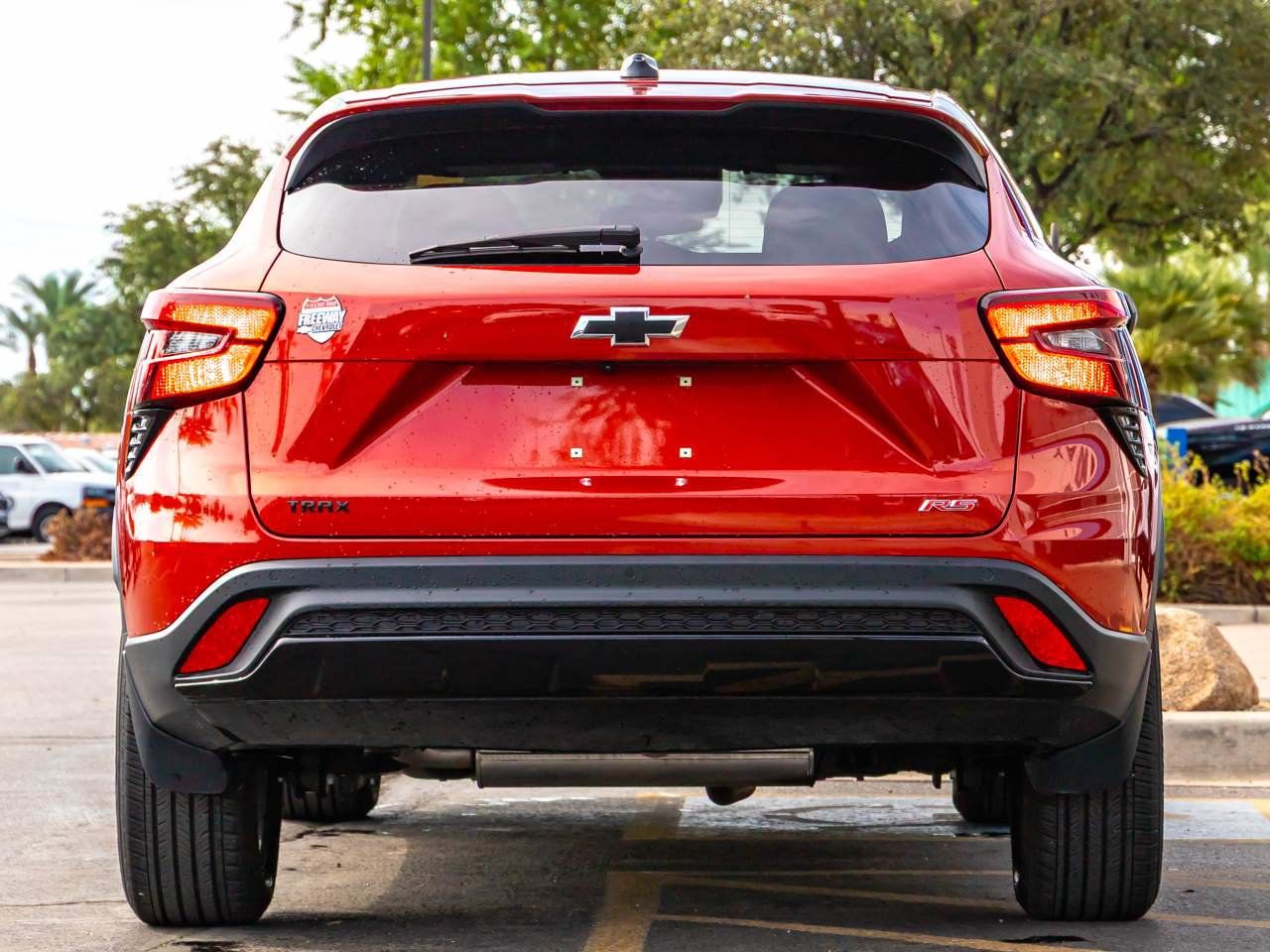 Used 2024 Chevrolet Trax RS w/ Sunroof Package FWD image 5