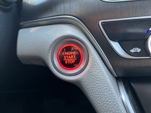 Used 2018 Honda Accord LX image 24