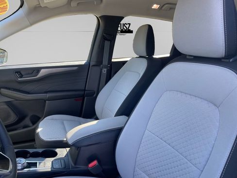 Used 2023 Ford Escape Active image 18