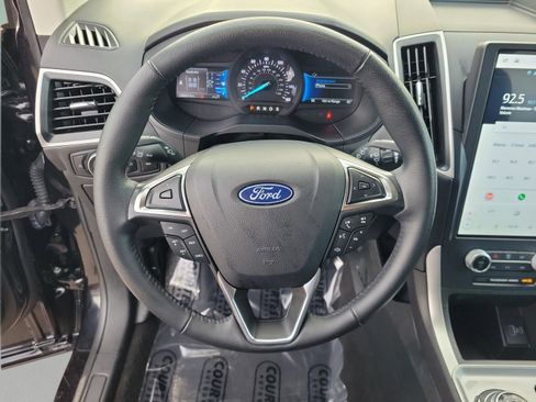 Used 2024 Ford Edge SEL image 21