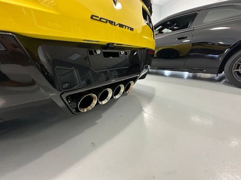 Used 2019 Chevrolet Corvette Z06 RWD image 13