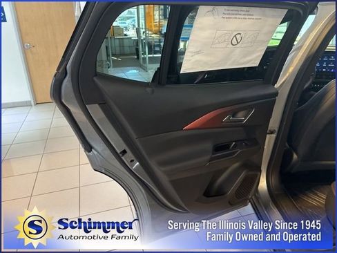 New 2026 Chevrolet Equinox EV RS AWD/4WD image 12