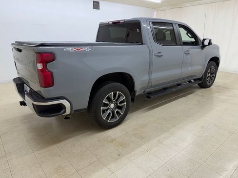 Used 2024 Chevrolet Silverado 1500 LT AWD/4WD image 5