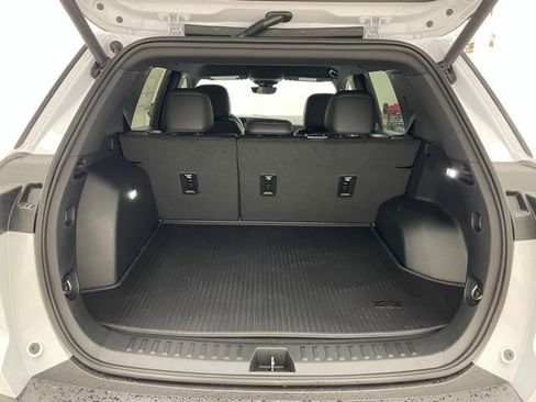 New 2026 Chevrolet Equinox RS w/ Convenience Package III AWD/4WD image 13