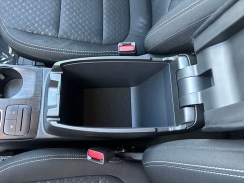 Used 2025 Ford Escape Active image 25