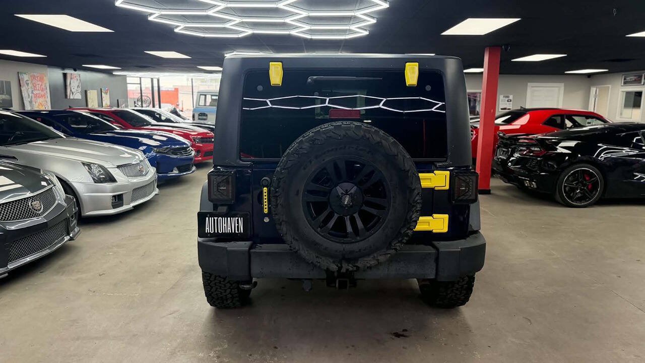 Used 2013 Jeep Wrangler Sport AWD/4WD image 6