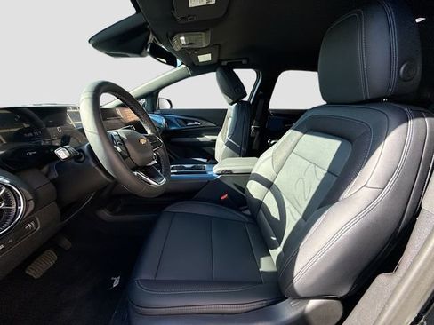 New 2026 Chevrolet Equinox EV LT FWD image 22
