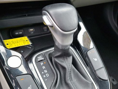 Used 2023 Kia Soul EX FWD image 16