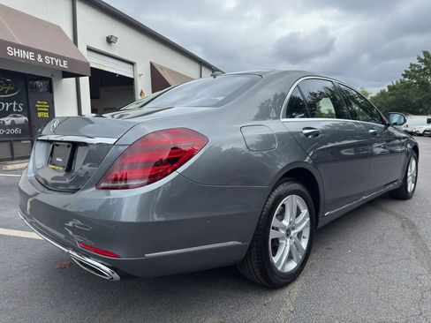 Used 2018 Mercedes-Benz S 560 4MATIC Sedan image 3