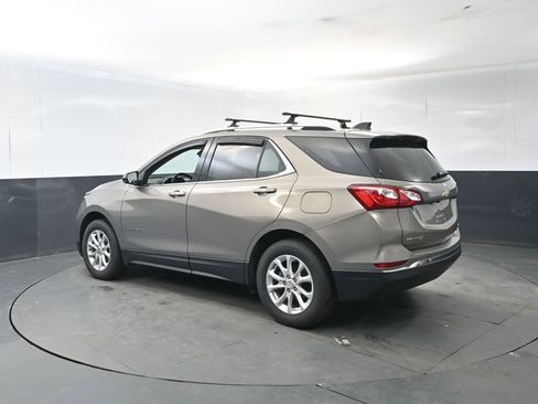 Used 2019 Chevrolet Equinox LT w/ Sun & Navigation Package image 3