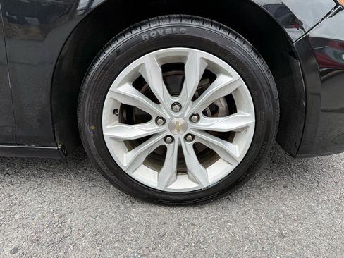 Used 2020 Chevrolet Malibu LT FWD image 38
