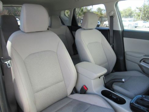 Used 2020 Kia Soul EX image 9