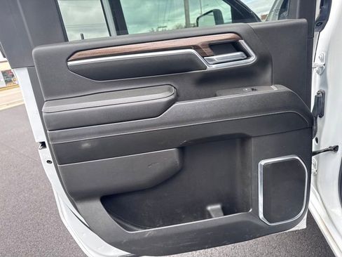 Used 2024 Chevrolet Silverado 2500 LT w/ Convenience Package image 29