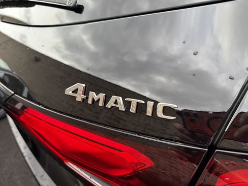 Used 2026 Mercedes-Benz GLC 300 4MATIC image 8