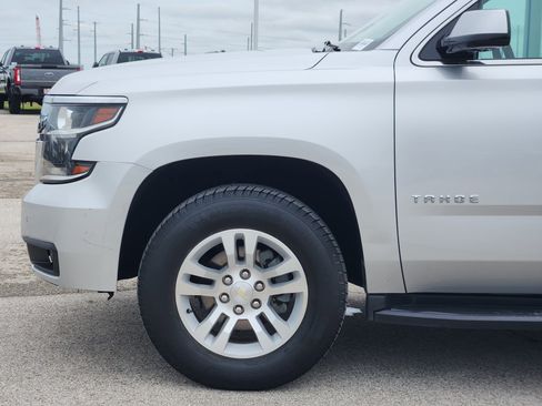 Used 2018 Chevrolet Tahoe LT w/ Luxury Package RWD image 9