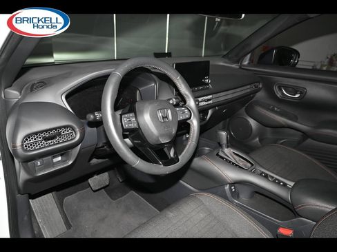 Used 2024 Honda HR-V Sport image 25