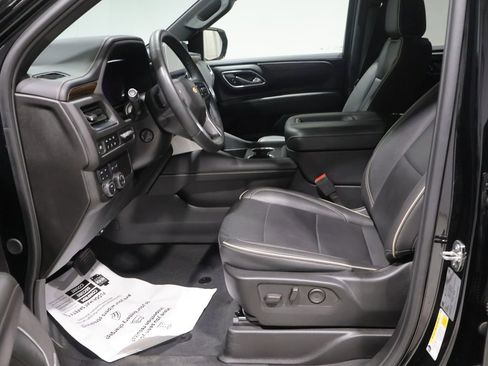 Used 2024 Chevrolet Tahoe Premier AWD/4WD image 11