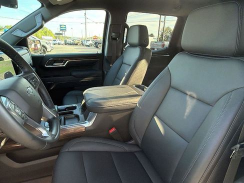 Certified 2025 Chevrolet Silverado 1500 LT Trail Boss w/ Convenience Package II AWD/4WD image 14