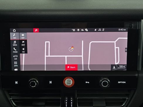 New 2026 Porsche Macan image 18