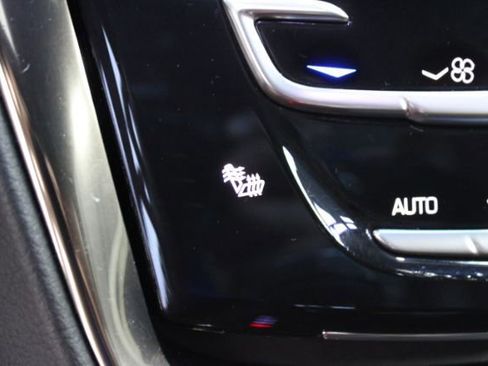 Used 2014 Cadillac ELR w/ Luxury Package image 17