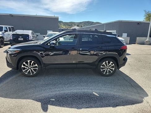 Used 2024 Toyota Corolla Cross XLE w/ Convenience Package image 2