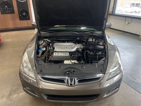 Used 2006 Honda Accord EX-L image 52