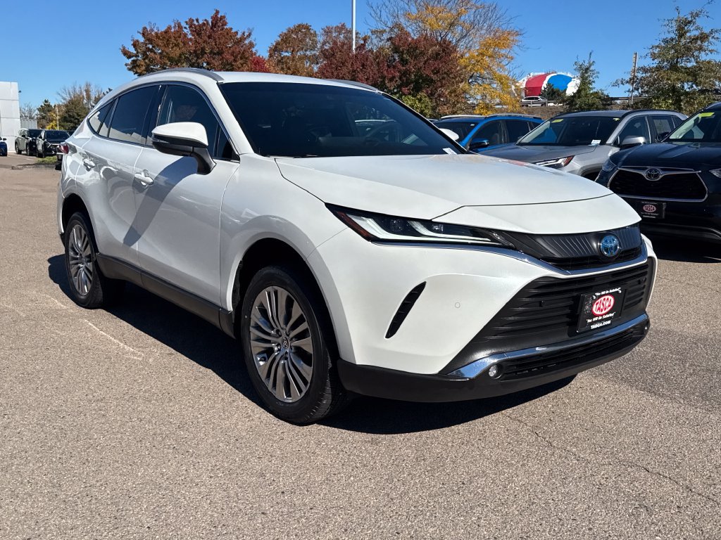 Used 2023 Toyota Venza XLE AWD/4WD image 11