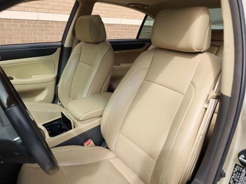 Used 2010 Hyundai Genesis 4.6 image 13