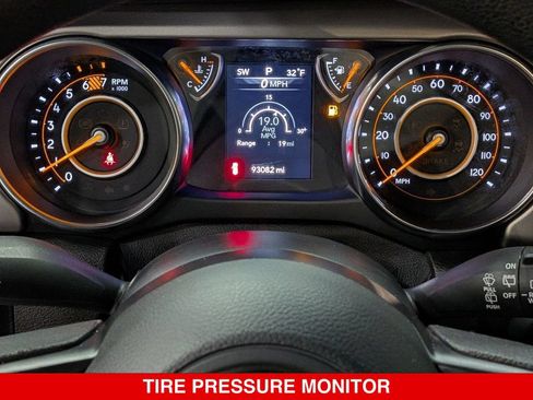 Used 2020 Jeep Wrangler Unlimited Sport AWD/4WD image 18